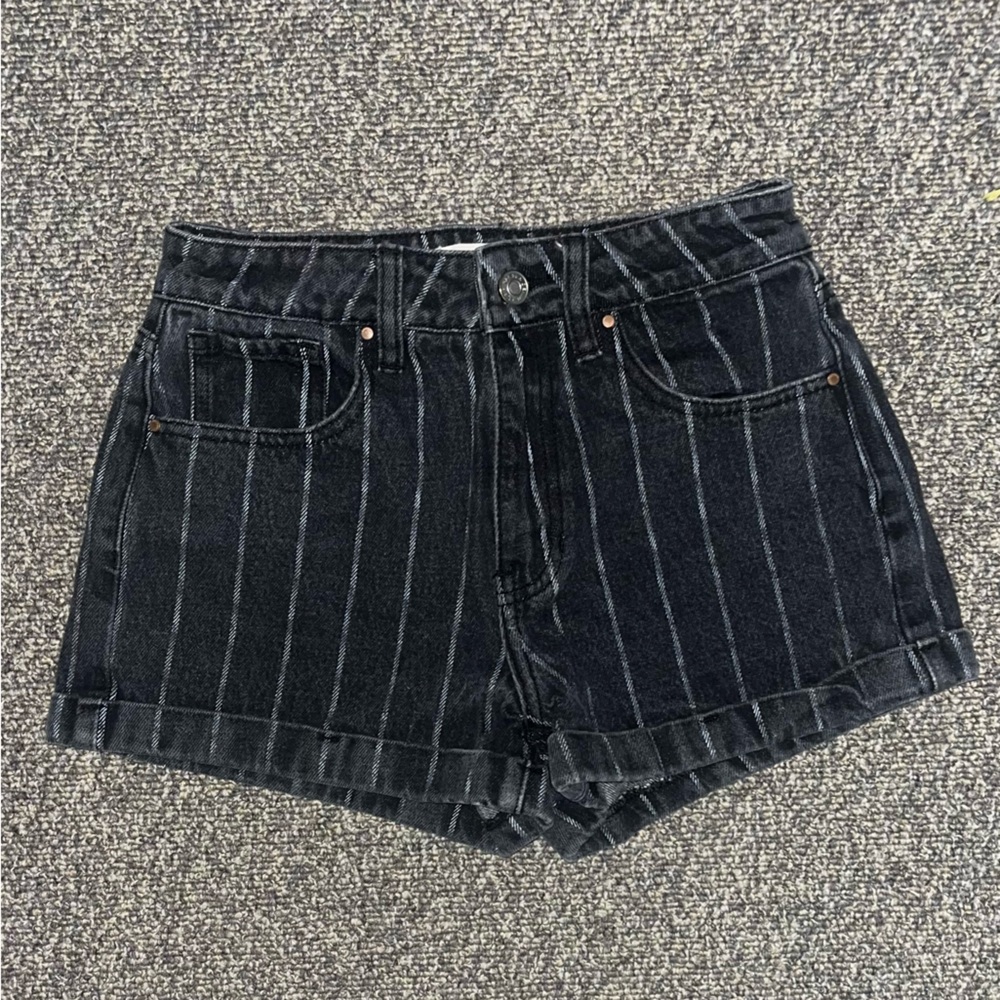 PacSun Black Striped Mom Shorts